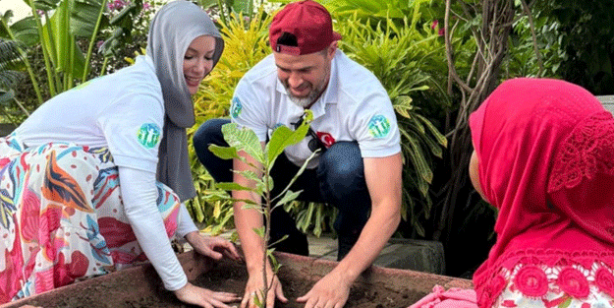 Foto - Evlenen Gamze Özçelik öyle bir şey yaptı ki… Böyle olur mazlum dostunun balayı