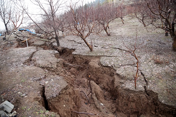 Foto - Evler 7 metre kaydı! Göksun’un son hali görüntülendi