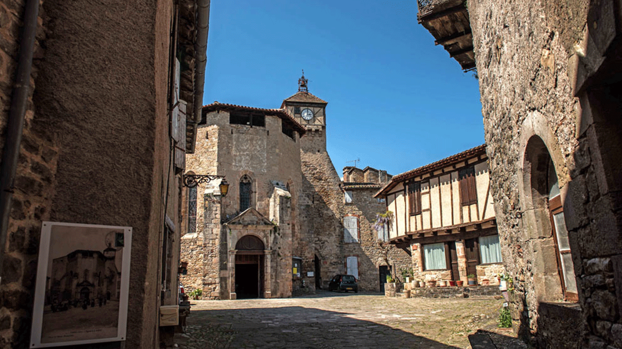 Evleri 1 Euro'dan satıyorlar: Belediye başkanı şartları açıkladı!