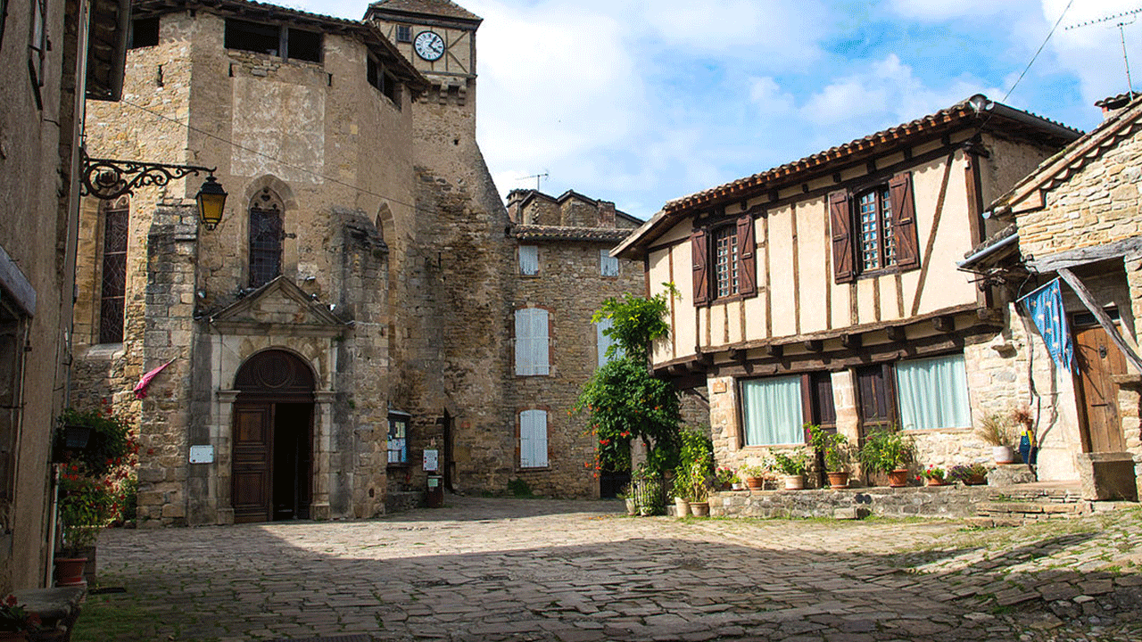 Foto - Evleri 1 Euro'dan satıyorlar: Belediye başkanı şartları açıkladı!