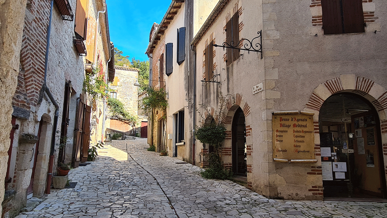 Foto - Evleri 1 Euro'dan satıyorlar: Belediye başkanı şartları açıkladı!