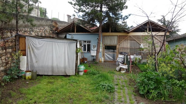 Foto - Evleri tehdit ediyor! Yaşlı çift yardım istedi