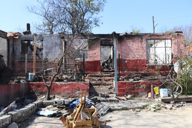 Foto - Evleri ve tüp bebek için biriktirdikleri paraları yandı! Devlet elini uzattı