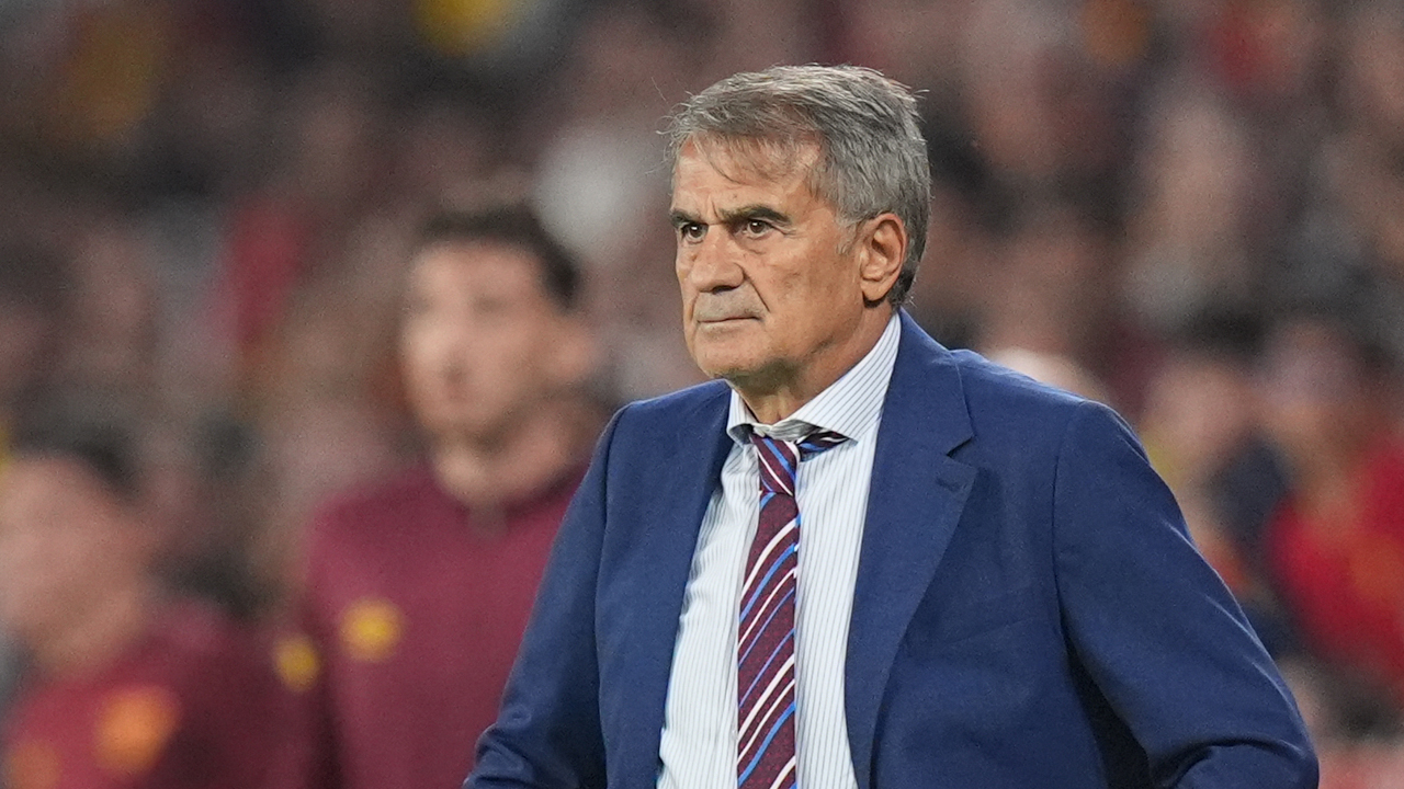 Foto - Ey Şenol Güneş, bu konuda da felsefe yapsana bakalım! Rezilliği nasıl anlatacaksın acaba?