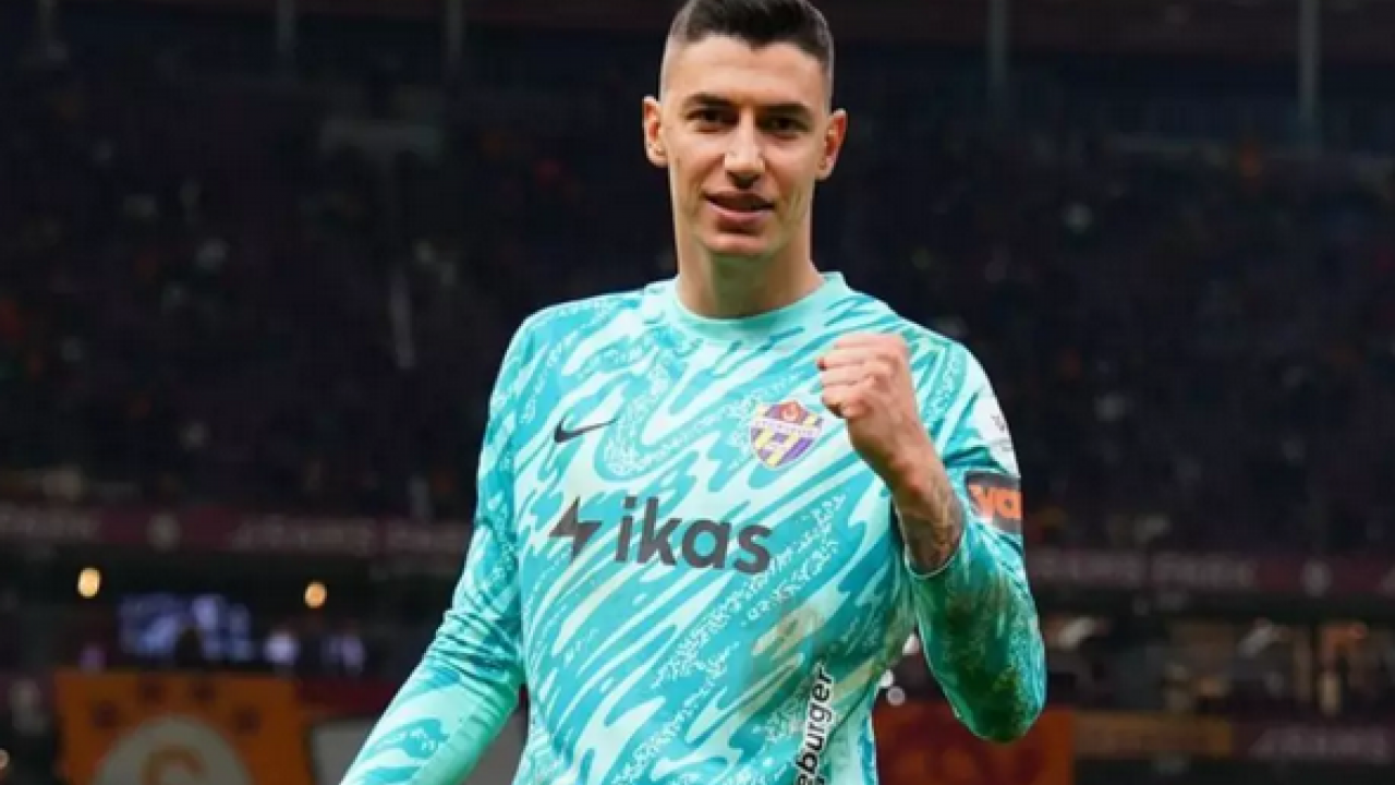 Foto - Eyüpspor Asbaşkanı Fatih Kulaksız'dan Berke Özer için skandal iddialar! 'Hülleli teklif aldık' sözleri gündeme bomba gibi oturdu...