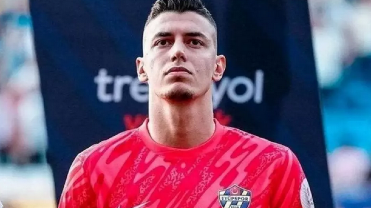 Foto - Eyüpspor Asbaşkanı Fatih Kulaksız'dan Berke Özer için skandal iddialar! 'Hülleli teklif aldık' sözleri gündeme bomba gibi oturdu...