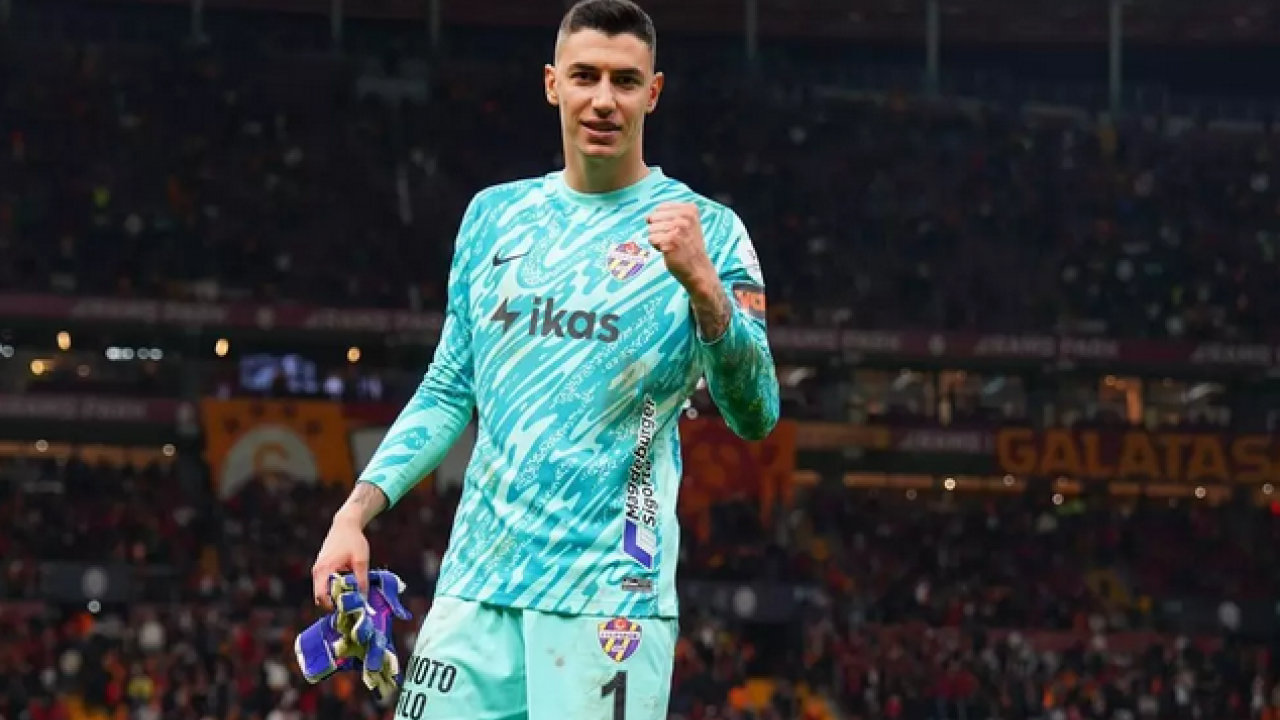 Foto - Eyüpspor Asbaşkanı Fatih Kulaksız'dan Berke Özer için skandal iddialar! 'Hülleli teklif aldık' sözleri gündeme bomba gibi oturdu...