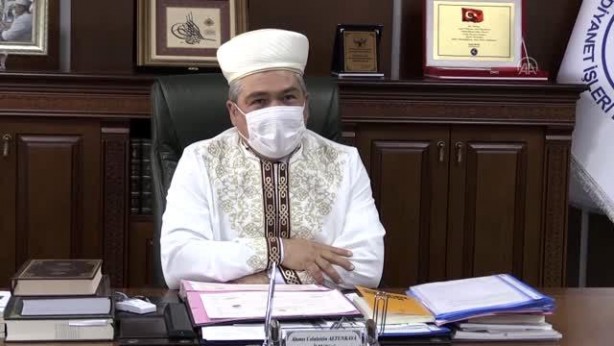 Foto - Ezan sesinden etkilenen anne ve oğlu Müslüman oldu