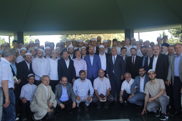 Foto - Ezanın aslına çevrilmesinin yıl dönümünde, Menderes'in kabrinde buluştular