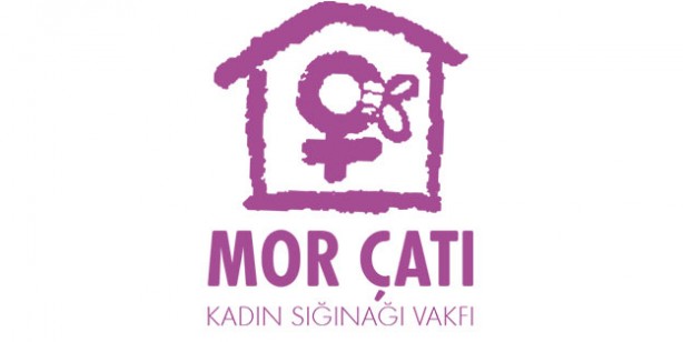 Ezgi Mola, Nurgül Yeşilçay, İrem Sak, Didem Soydan... Aileyi yerle bir eden yapıya destek oldular