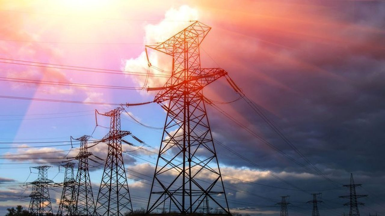 Foto - 'Eziyet çekiyoruz' diyerek isyan ettiler: Türkiye'den elektrik gelsin dertler bitsin