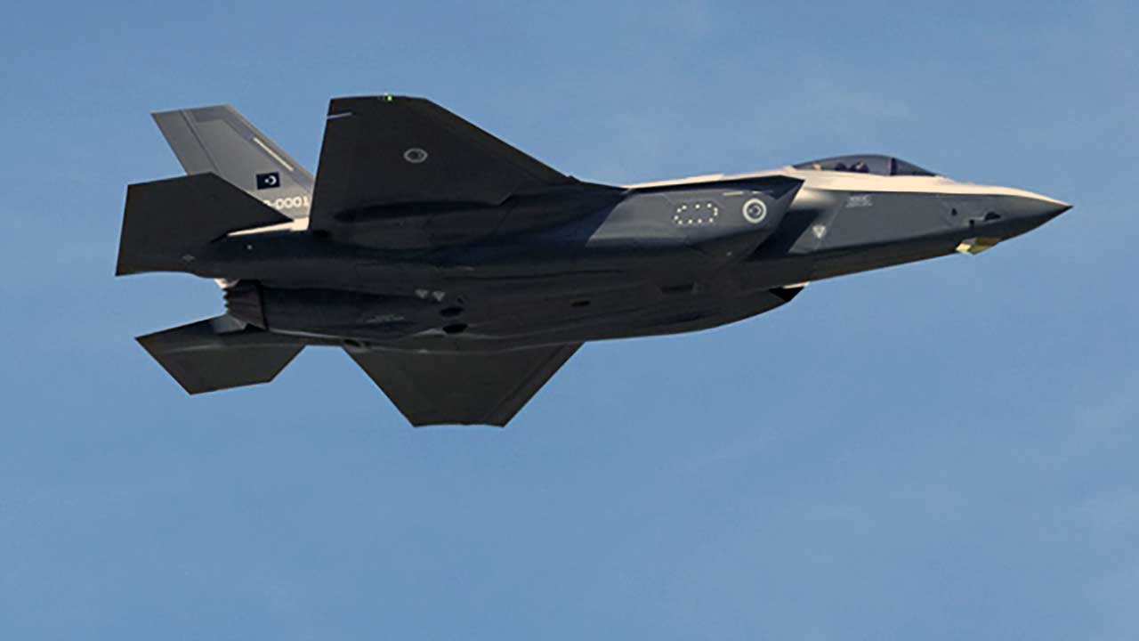 F-35 hayalet savaş uçağı yine bir belaya bulaştı