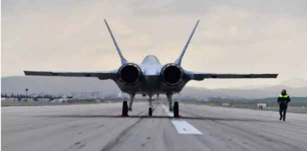 Foto - F-35 ile Milli Muharip Uçak'ı yan yana koyup ABD'ye kötü haberi verdiler