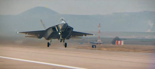 Foto - F-35 mi, Milli Muharip Uçak Kaan mı? Hintliler dünyanın merak ettiği soruya cevap verdi