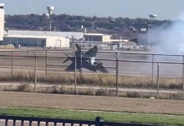 Foto - F-35 savaş uçakları havada zor duruyor! Şüphe giderek artıyor