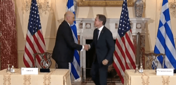 Foto - F-35 savaş uçakları kilitlenebilir mi? 'Hayır' diyemedi, ortalık karışacak