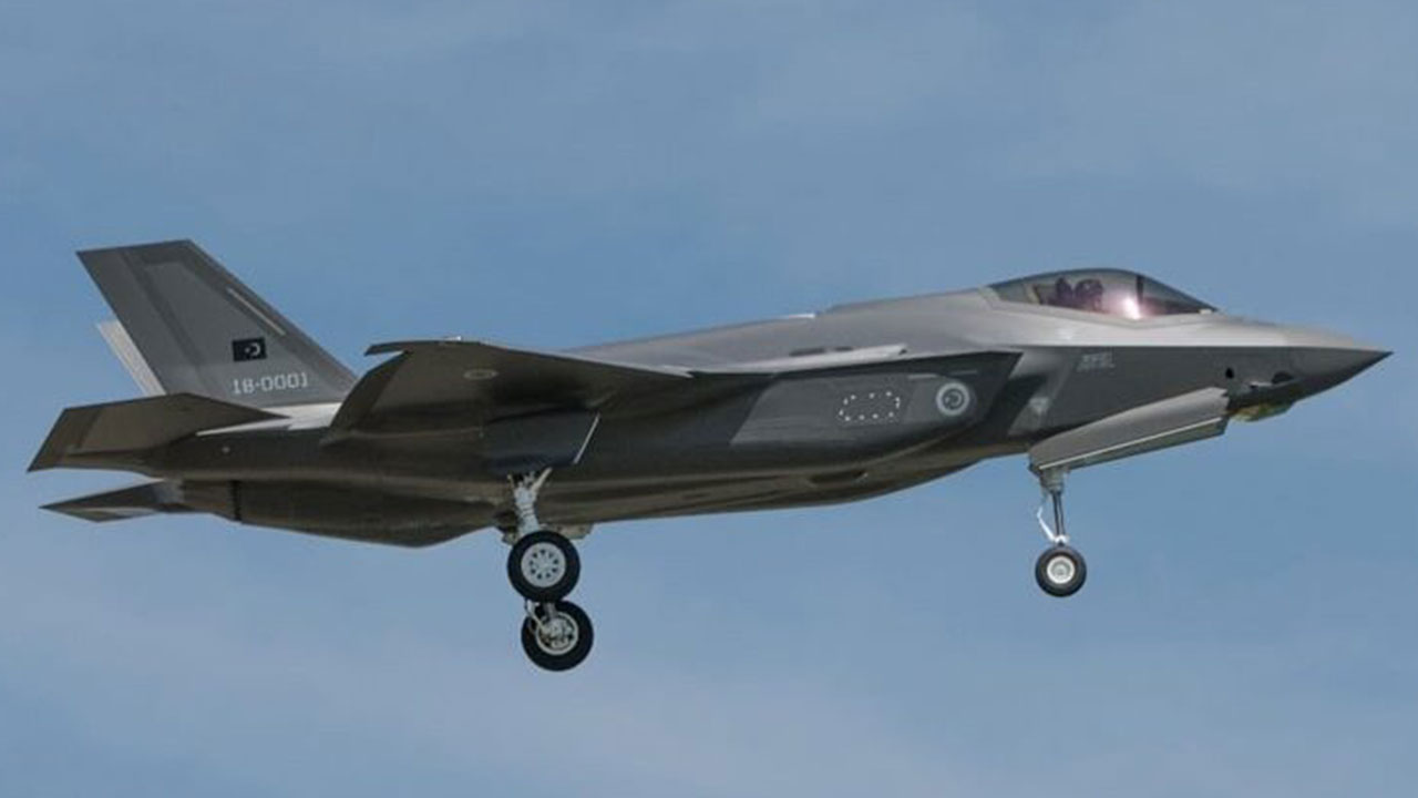 F-35 savaş uçaklarıyla ilgili şok çıkış: Kim bunu diyorsa Türk milletine yalan söylüyor