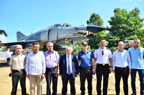 Foto - F4 savaş uçağı… Türkiye’de bir ilk daha