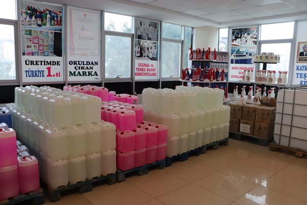 Foto - Fabrika değil okul! 5 milyon TL ciro yaptı