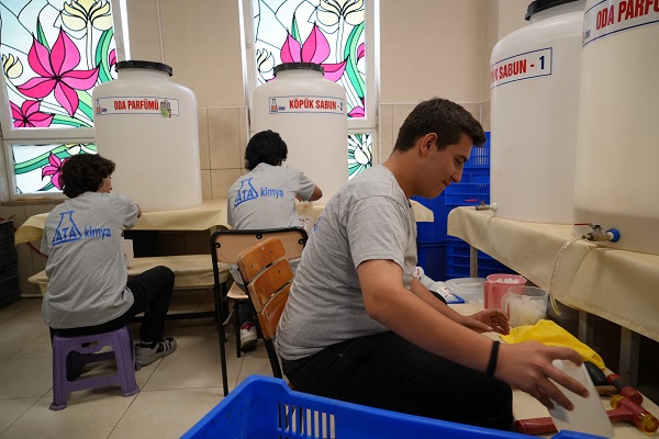 Foto - Fabrika değil okul! Bu lise 9 ayda 7 milyon TL ciro yaptı