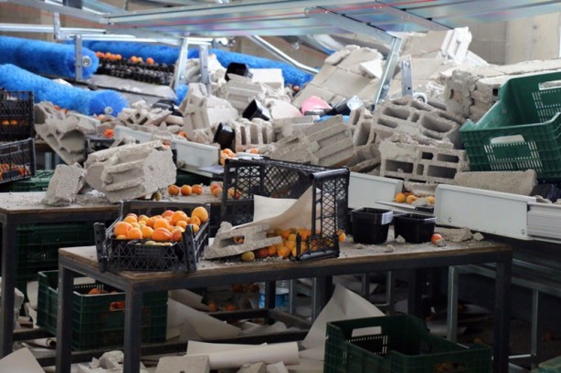 Foto - Fabrika duvarı yıkıldı! Yaralılar var