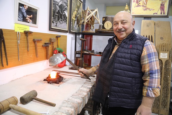 Foto - Fabrikasını bu yüzden fabrikaya çevirdi