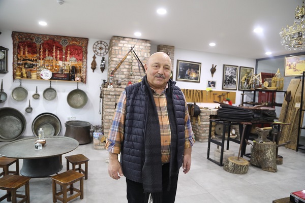 Foto - Fabrikasını bu yüzden fabrikaya çevirdi