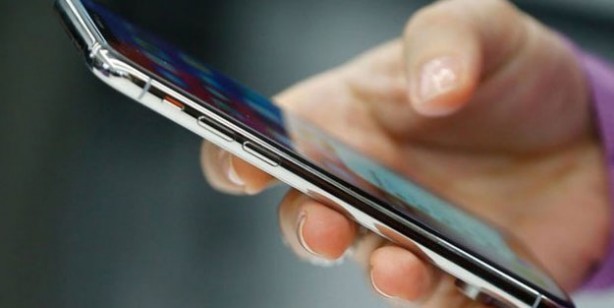 Facebook 'Akıllı telefon bataryalarını tüketiyor' iddiası