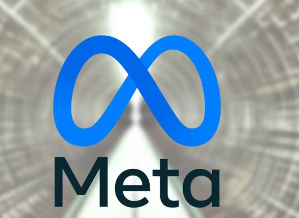 Foto - Facebook’ta yaprak dökümü