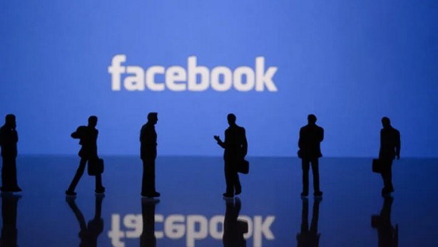 Foto - Facebook'un başı ayrımcılıkla dertte