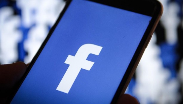Foto - Facebook'un başı ayrımcılıkla dertte