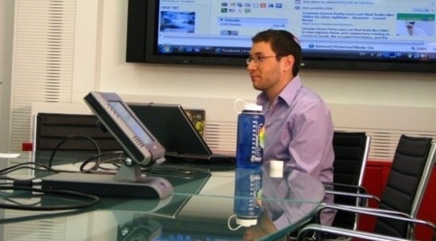 Foto - Facebook'u ilk onlar kullandı