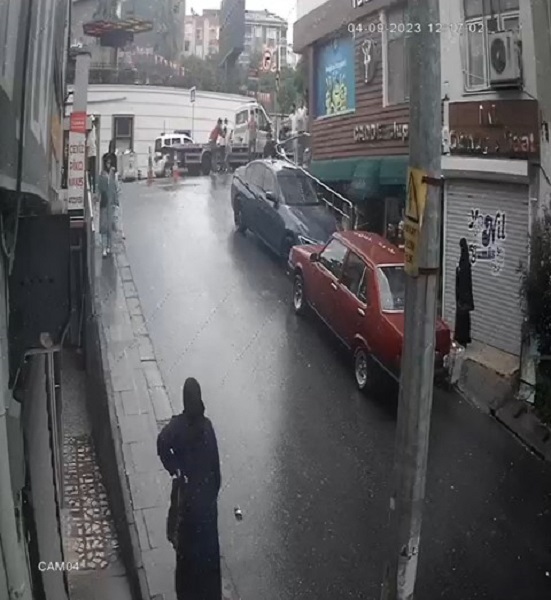 Foto - Facia yaşanmasına sebep olacaklardı! İstanbul'un orta yerinde yaşandı