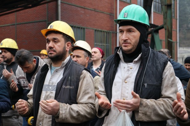 Foto - Faciada hayatını kaybeden 263 madenci dualarla anıldı