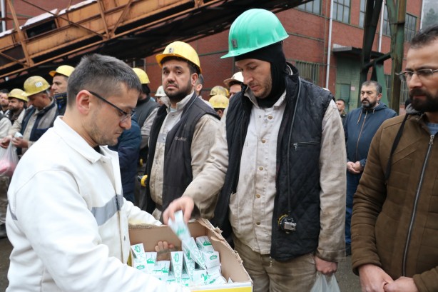 Foto - Faciada hayatını kaybeden 263 madenci dualarla anıldı