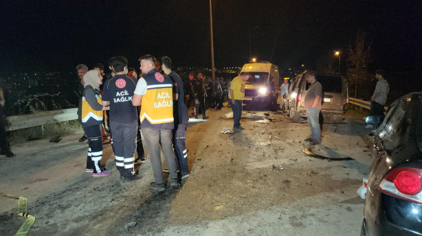 Foto - Faciada kahreden detay! 5 kişilik araçta 11 kişi bulunuyordu