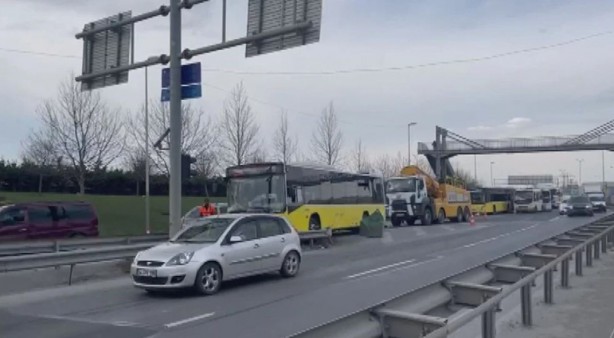 Foto - Faciadan dönüldü! Yine İETT yine kaza