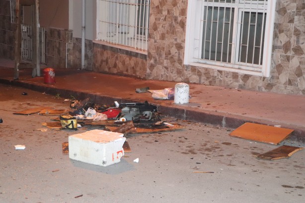 Foto - Facianın eşiğinden dönüldü! Doğal gaz kombisi alev alev yandı