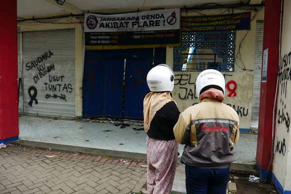 Foto - Facianın yaşandığı stat savaş alanına dönmüş!