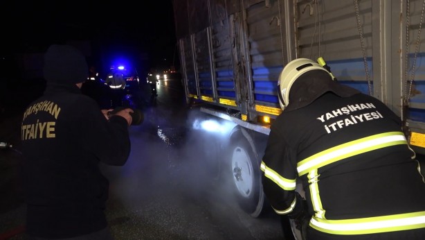 Foto - Faciaya ramak kala! Seyir halindeyken yanmaya başladı