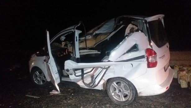 Foto - Faciayı yaşadılar! Yoldan geçerken üzerlerine kaya düştü: 2 yaralı