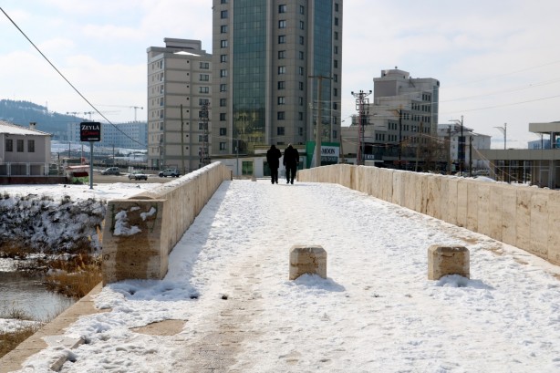 Foto - Fadlum köprüsü tarihe meydan okuyor