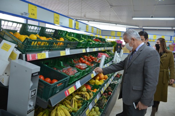 Foto - Fahiş fiyatla mücadele sürüyor! 4 markete tutanak tutuldu