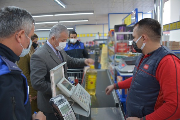 Foto - Fahiş fiyatla mücadele sürüyor! 4 markete tutanak tutuldu