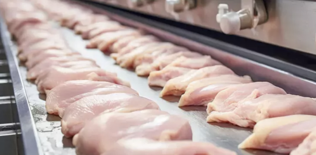 Foto - Fahiş fiyatlar sonrası Ticaret Bakanlığı harekete geçti! Tavuk eti ihracatı sınırlandı!