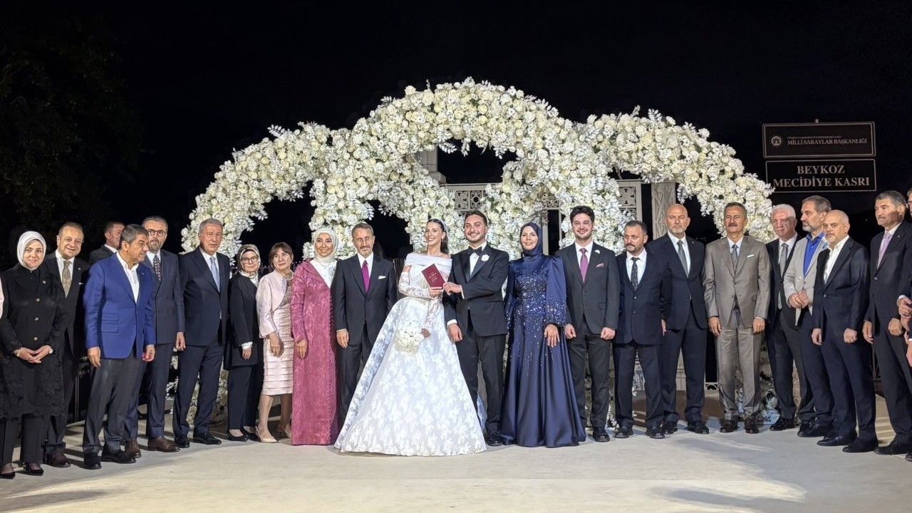 Foto - Fahrettin Altun’un oğlu evlendi! Eski bakanın düğündeki sözleri gündem oldu