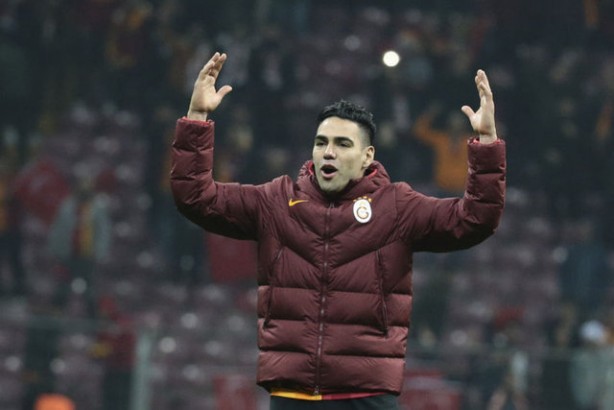 Foto - Falcao'ya bomba teklif!