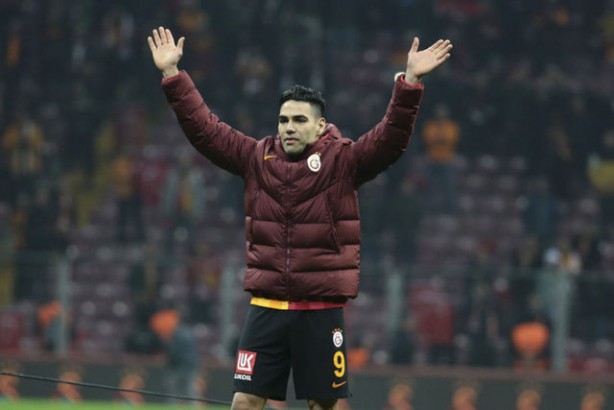 Foto - Falcao'ya bomba teklif!