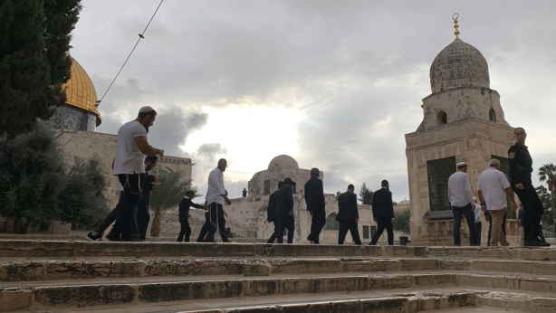 Foto - Fanatik Yahudilerden Mescid-i Aksa'ya baskın
