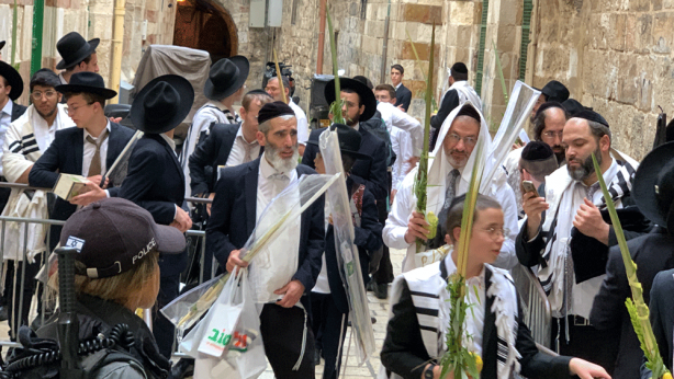 Foto - Fanatik Yahudilerden Mescid-i Aksa'ya baskın